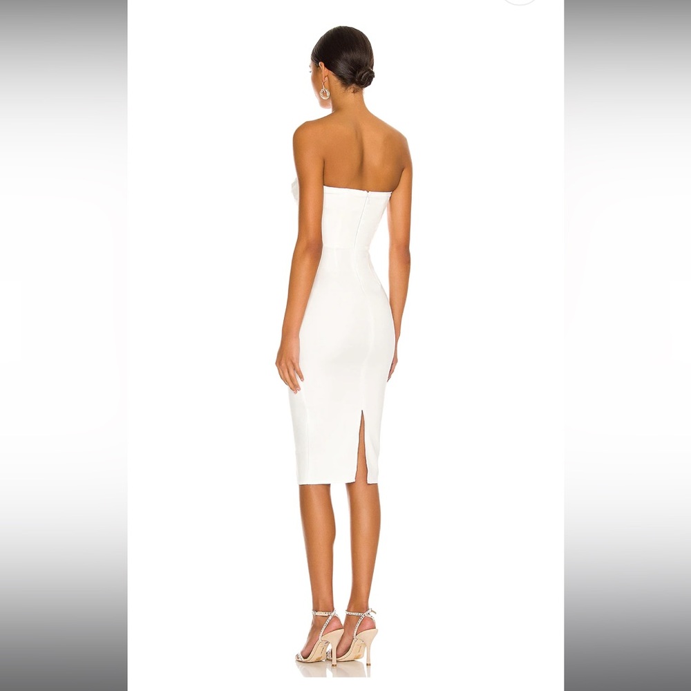 Sophia Strapless Midi Dress in White
MORE TO COME - Picture 4 of 4